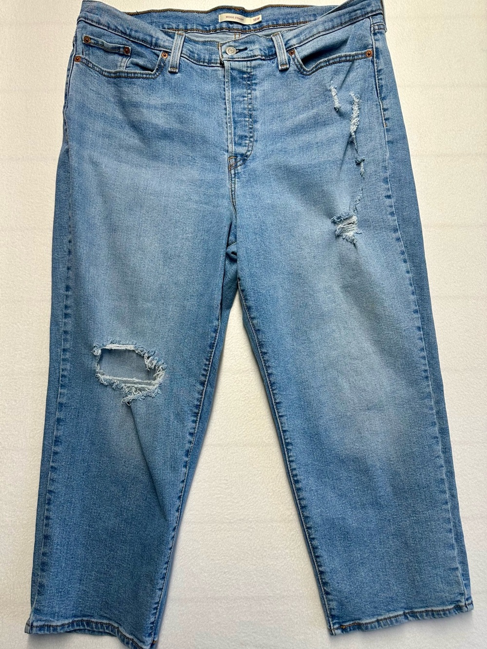 Levi’s Wedgie Straight Jeans 18W Blue Distressed Ripped Button Fly Plus Size